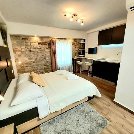 Studio Apartmani Pomalo/ Take It Easy スプリト エクステリア 写真
