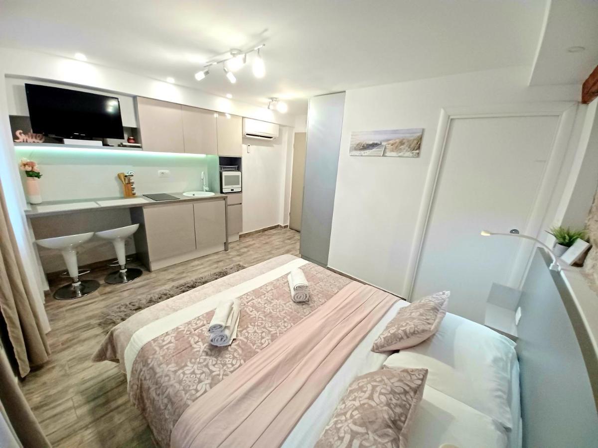 Studio Apartmani Pomalo/ Take It Easy スプリト エクステリア 写真